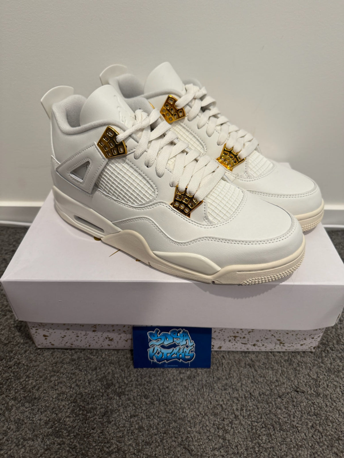 J4 - Metallic Gold