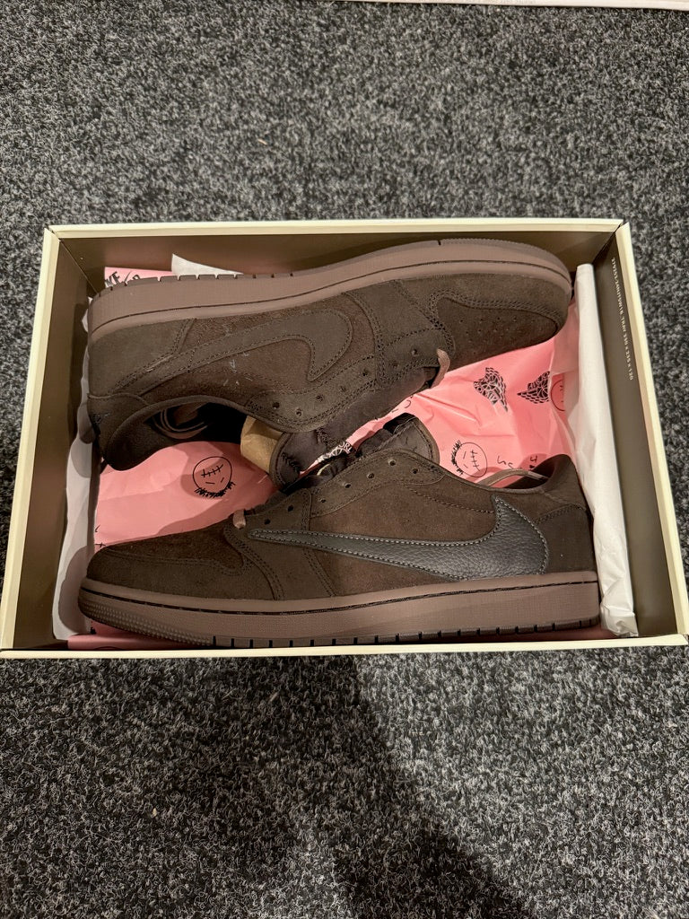 J1 Low x Travis Scott - Velvet Brown