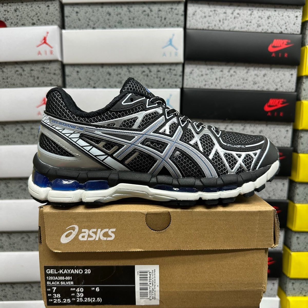 GEL KAYANO 20