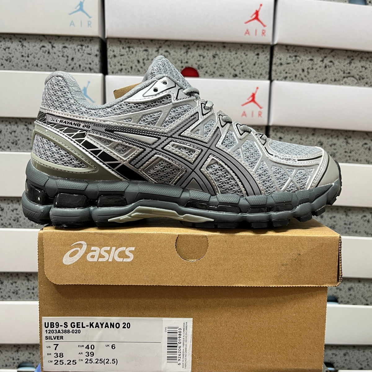 GEL KAYANO 20