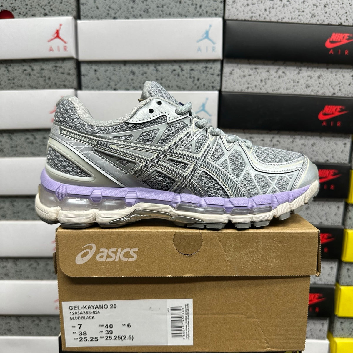 GEL KAYANO 20
