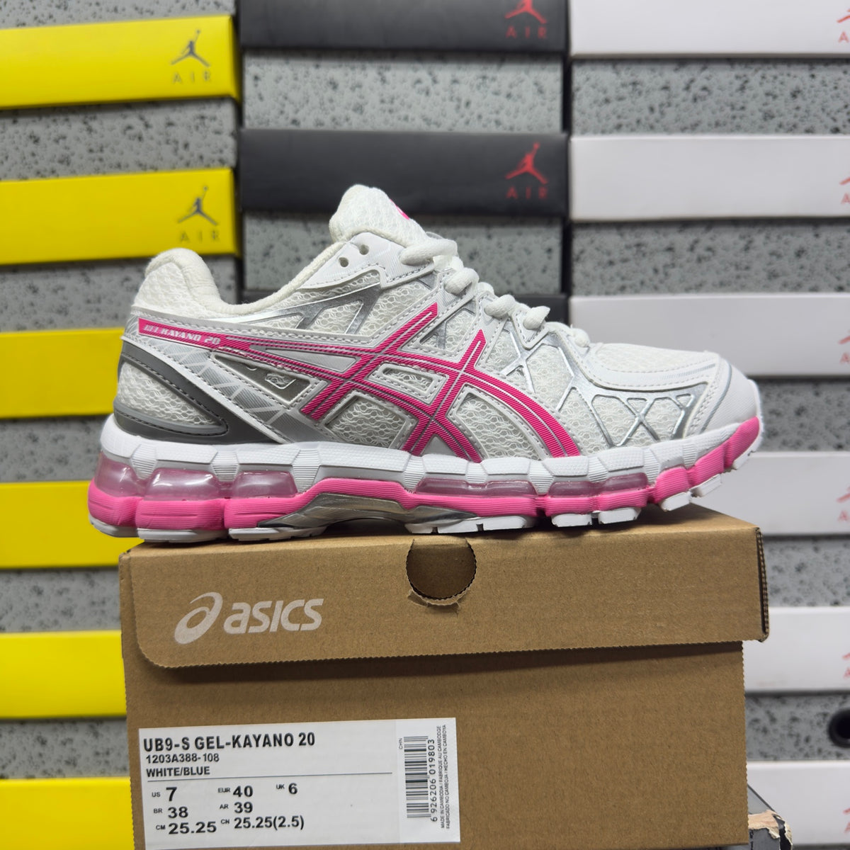 GEL KAYANO 20