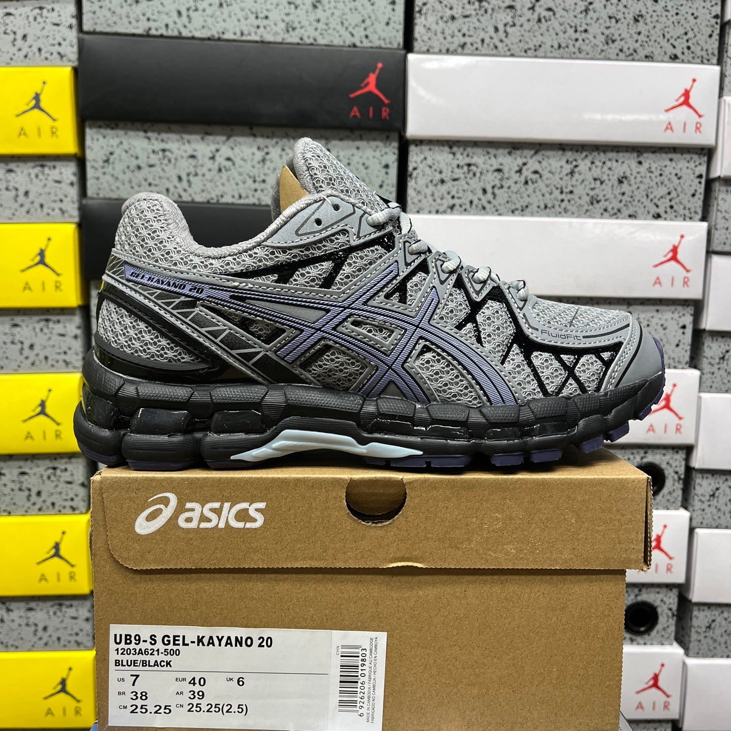 GEL KAYANO 20