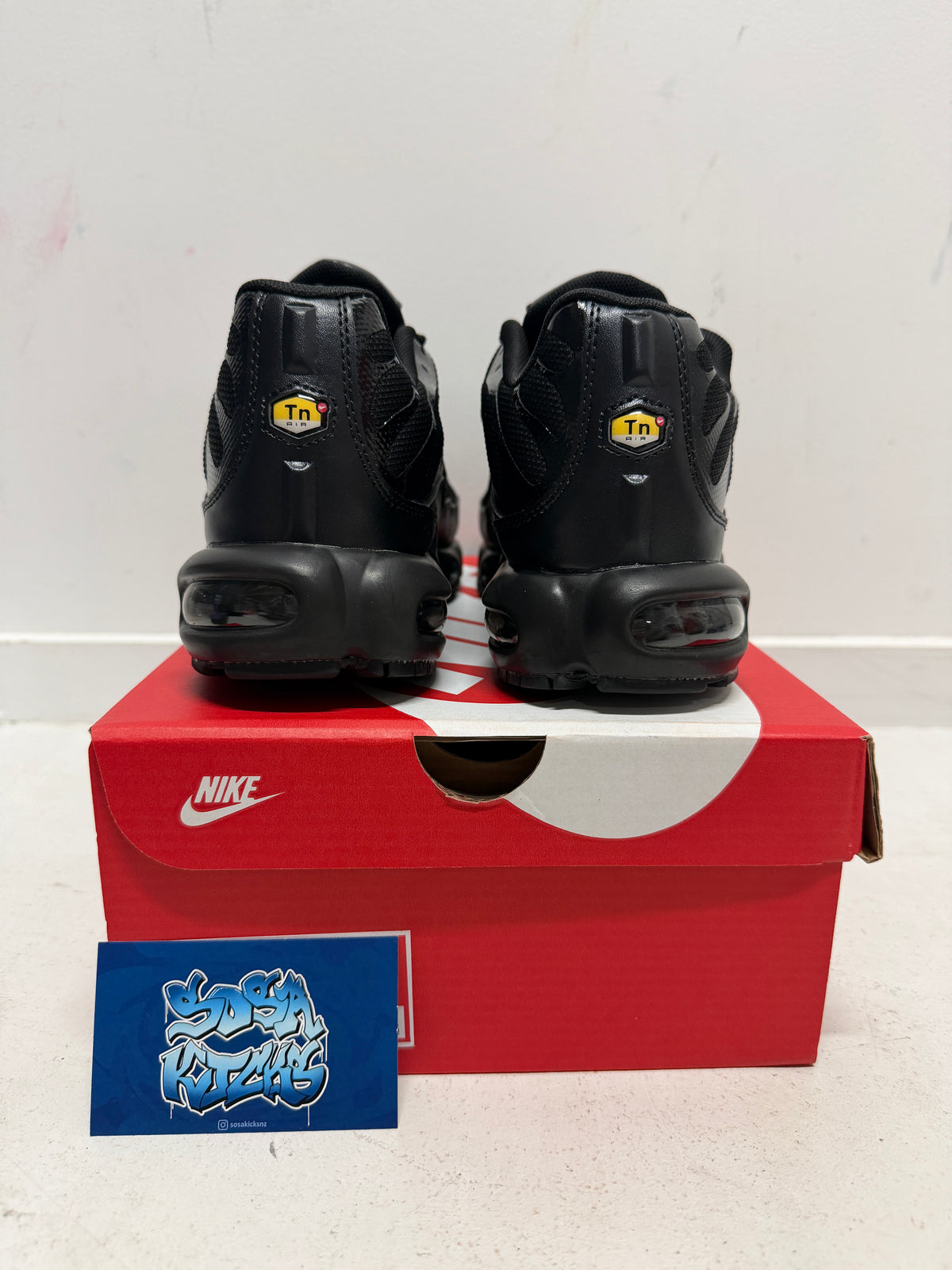 TN - Black