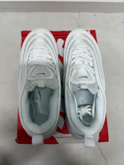 AM97 - White
