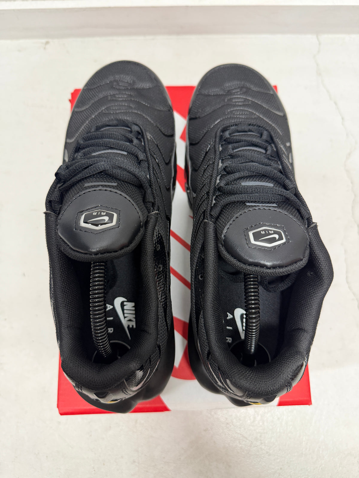 TN - Black