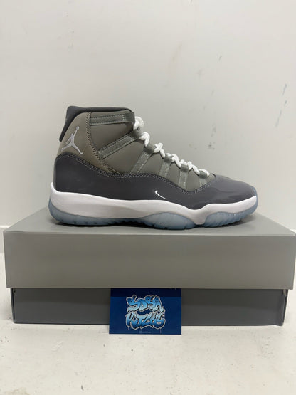 J11 - Cool Grey
