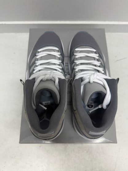 J11 - Cool Grey