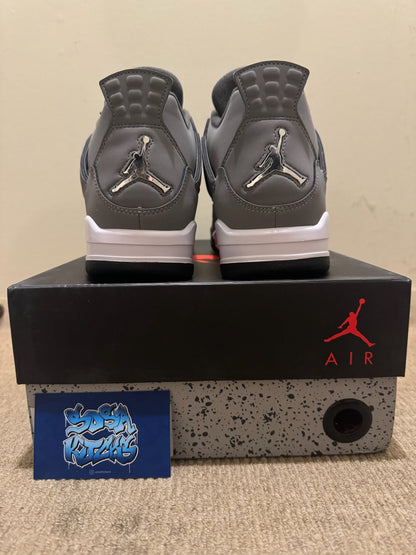 J4 - Cool Grey