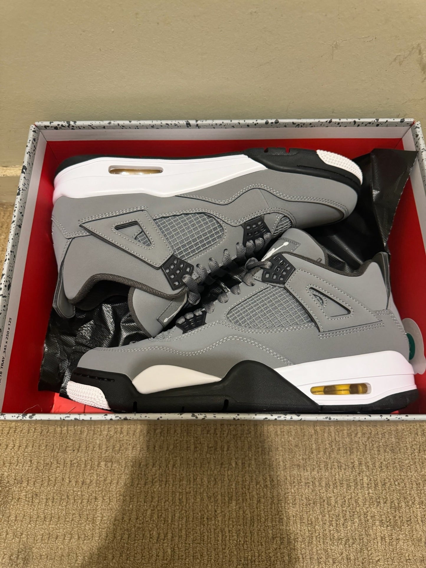 J4 - Cool Grey