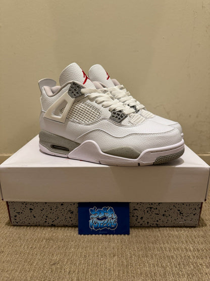 J4 - White Oreo