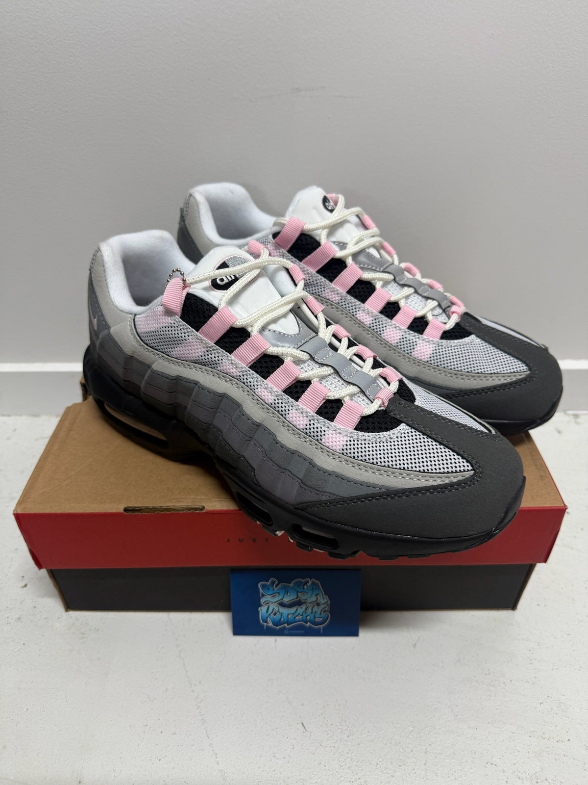 AM95 - Pink Foam