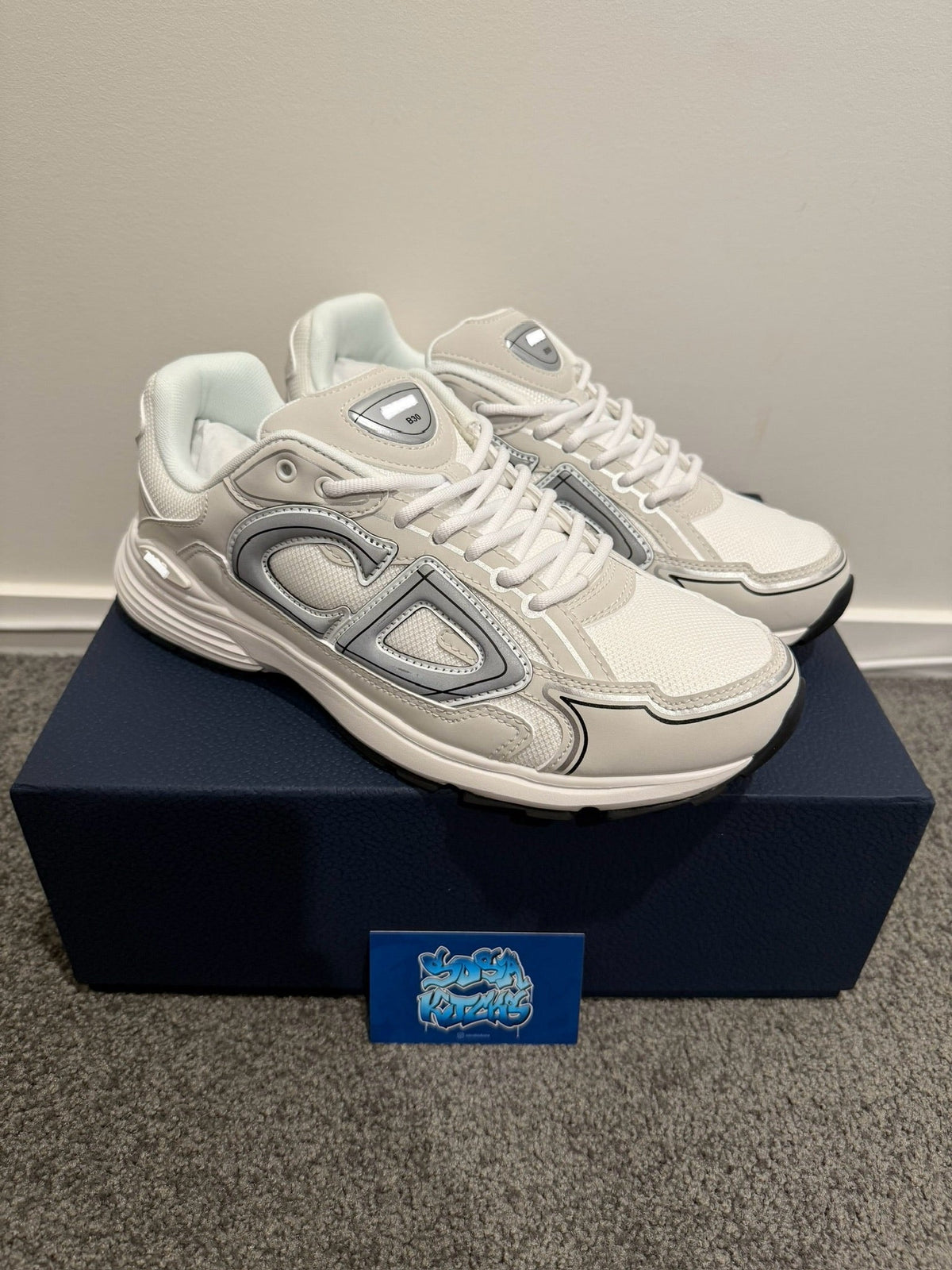 B30 - White