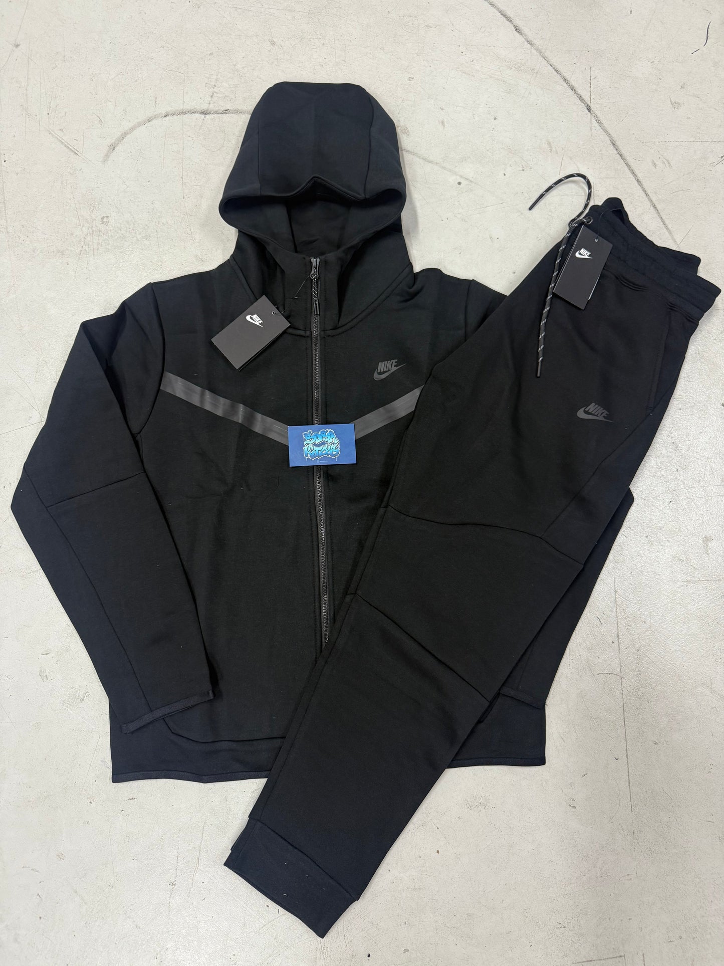 Tech Fleece - Black