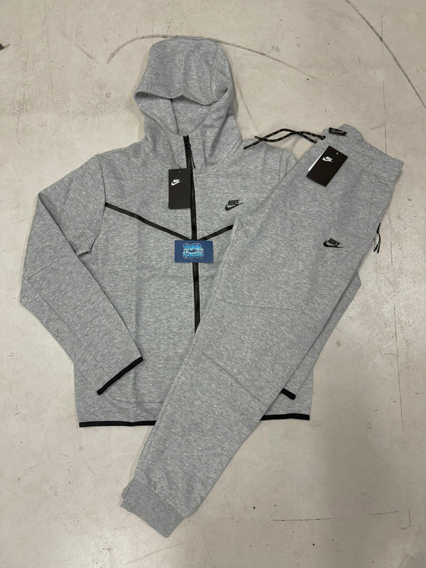 Tech Fleece - Grey