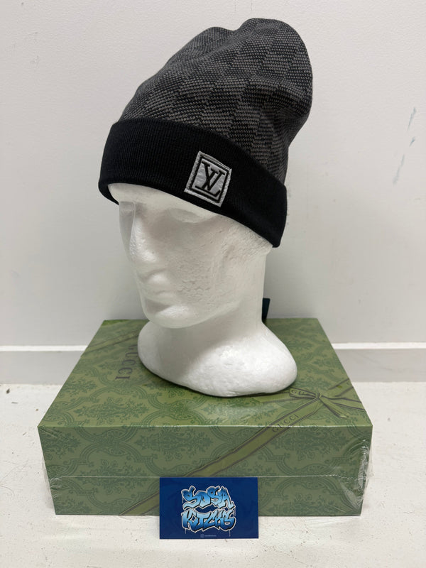 Loowee Beanie - Black Grey