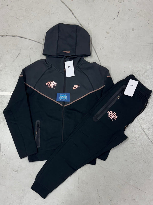 Tech Fleece - Syna