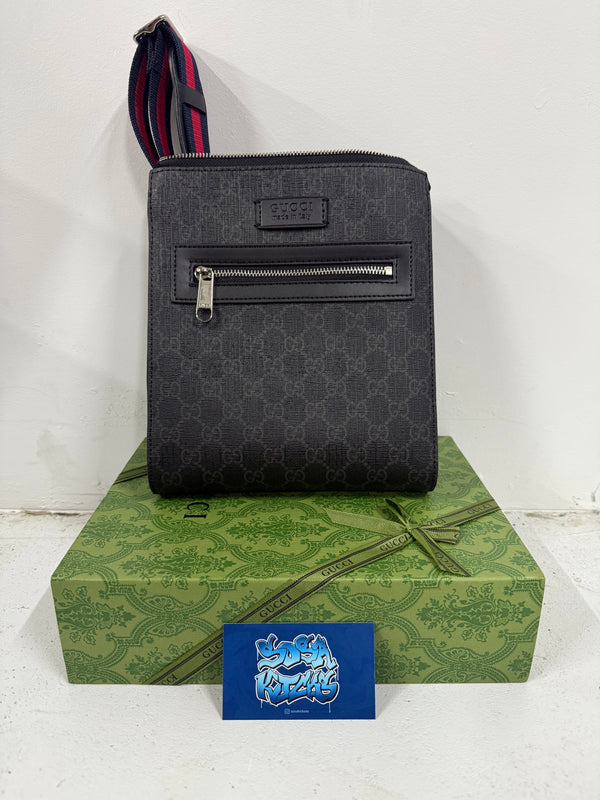 GC Messenger Bag - Black