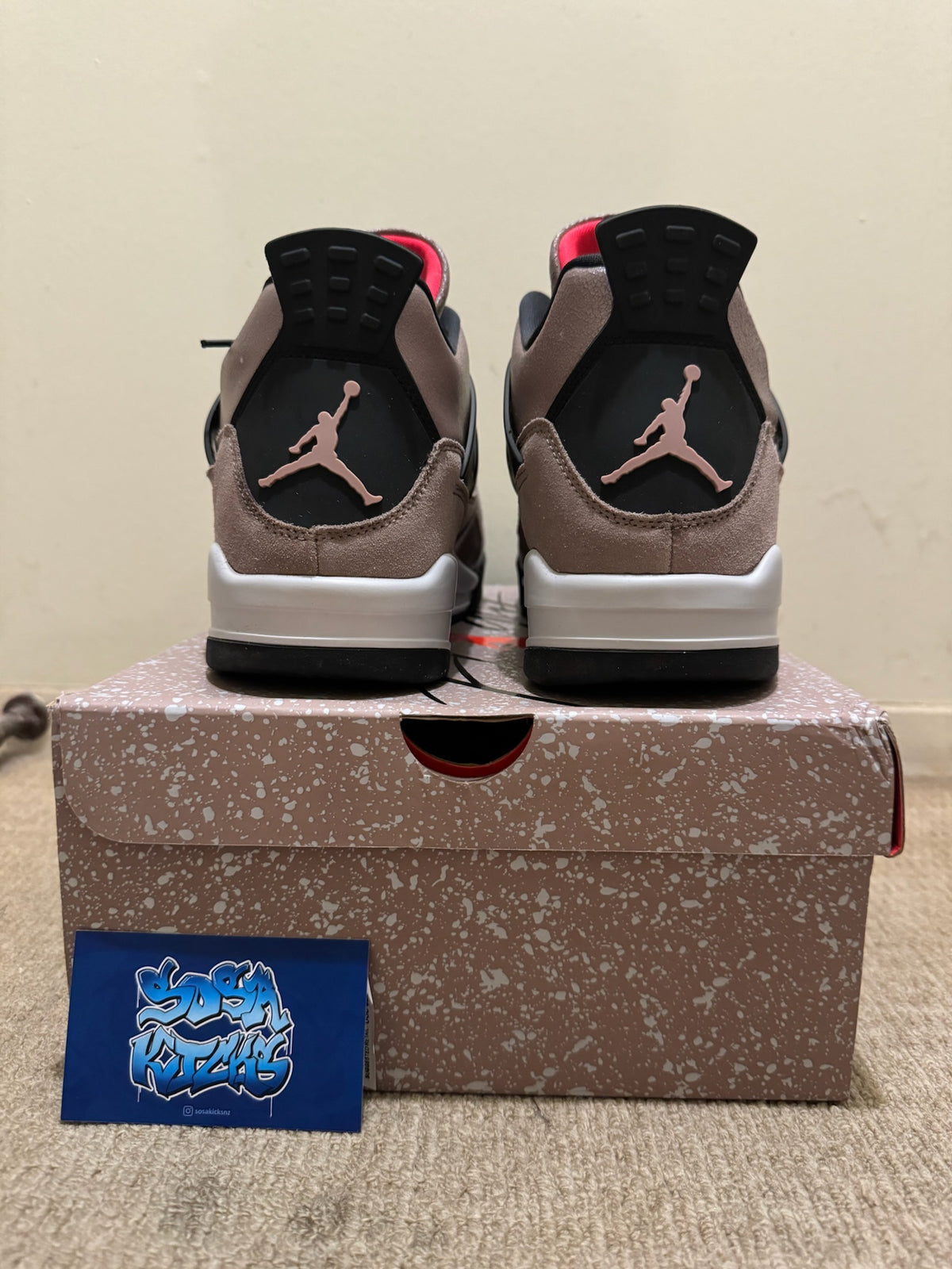 J4 - Taupe Haze