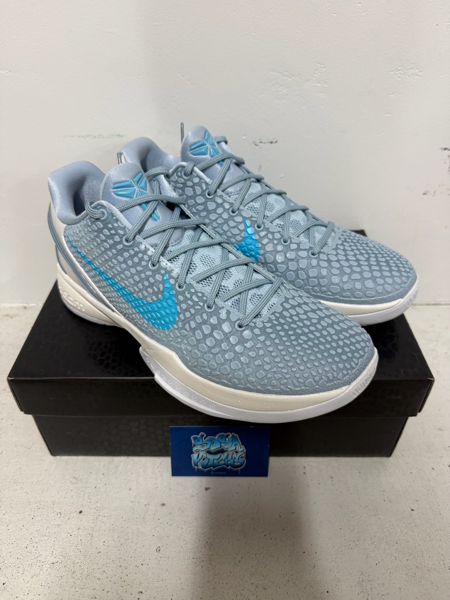 KB6 - Caitlyn Clark Blue