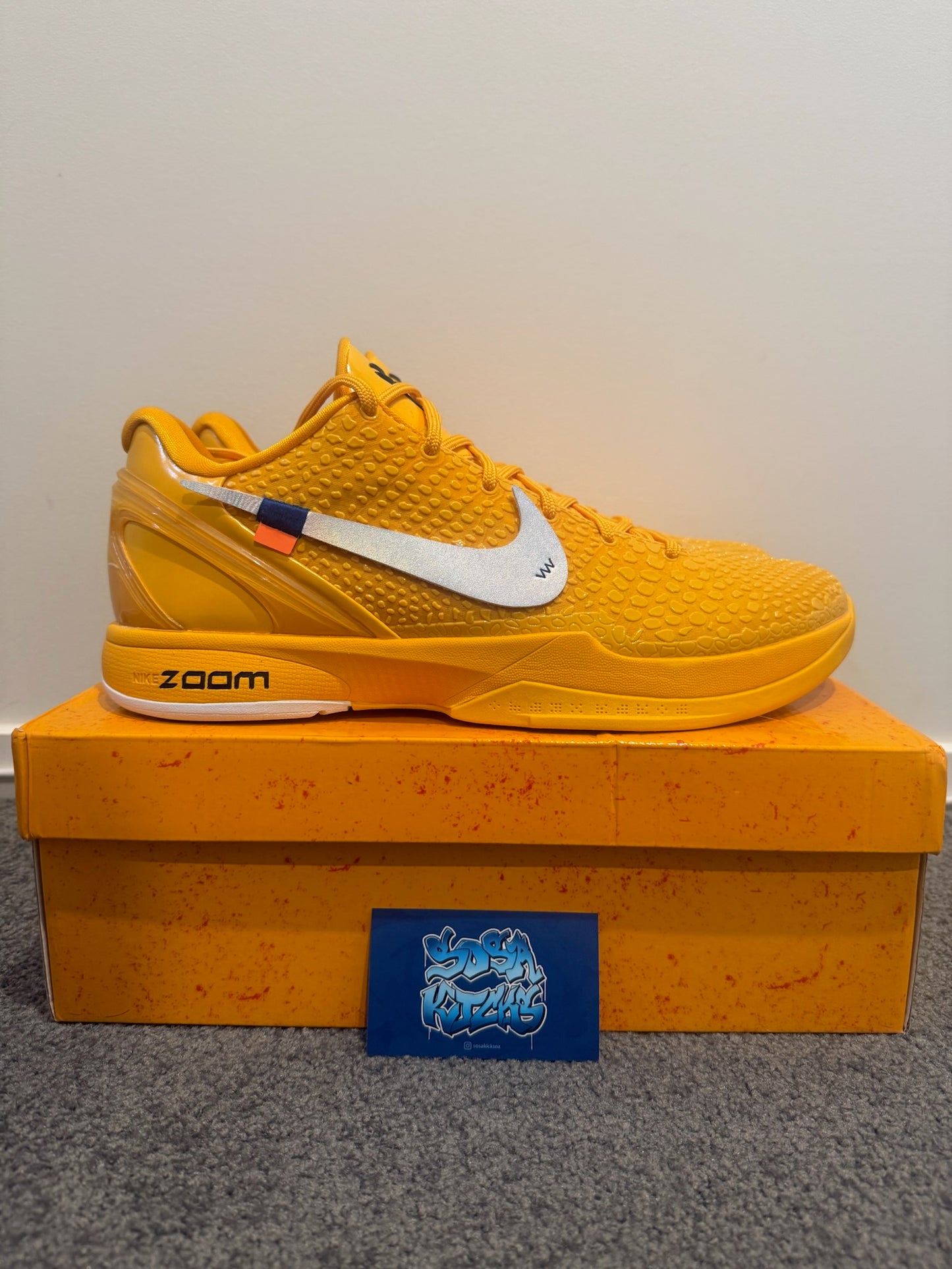 KB6 - Off White Fantasy