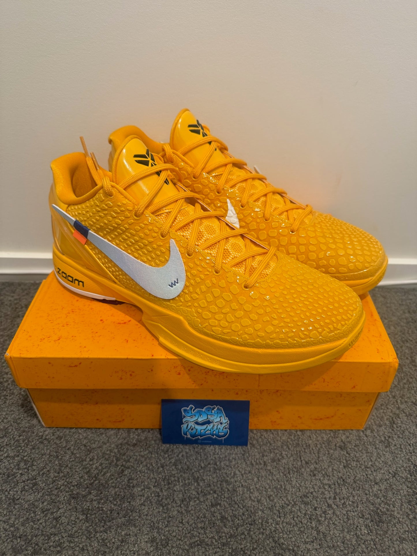 KB6 - Off White Fantasy