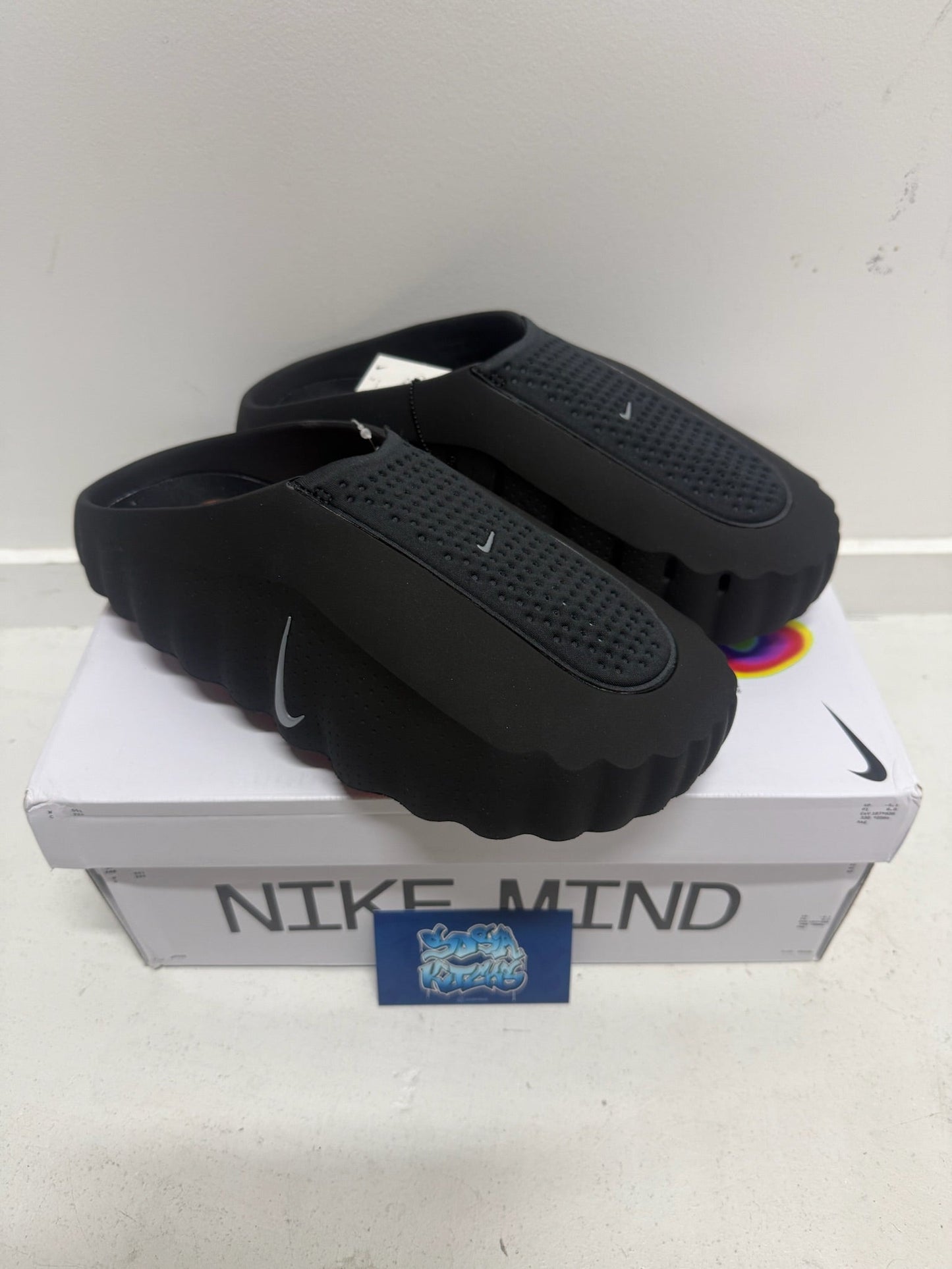 Mind 001 Slide - Black