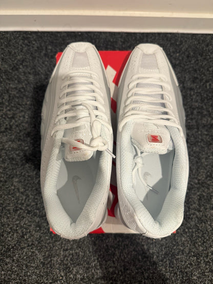 Shox R4 - White