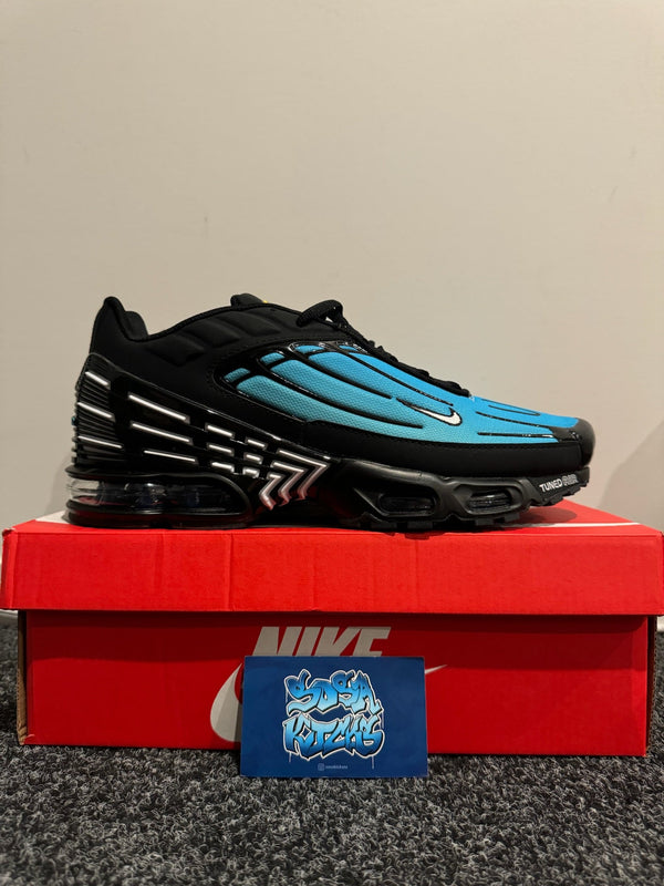 TN3 - Black Cyan