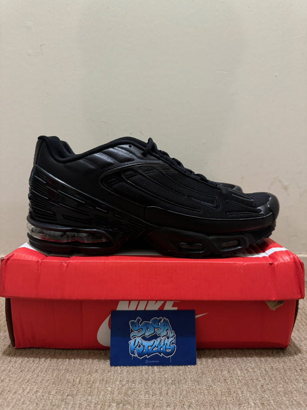 TN3 - Black