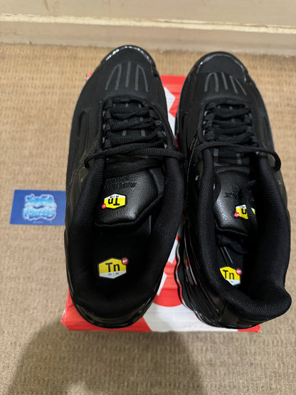 TN3 - Black