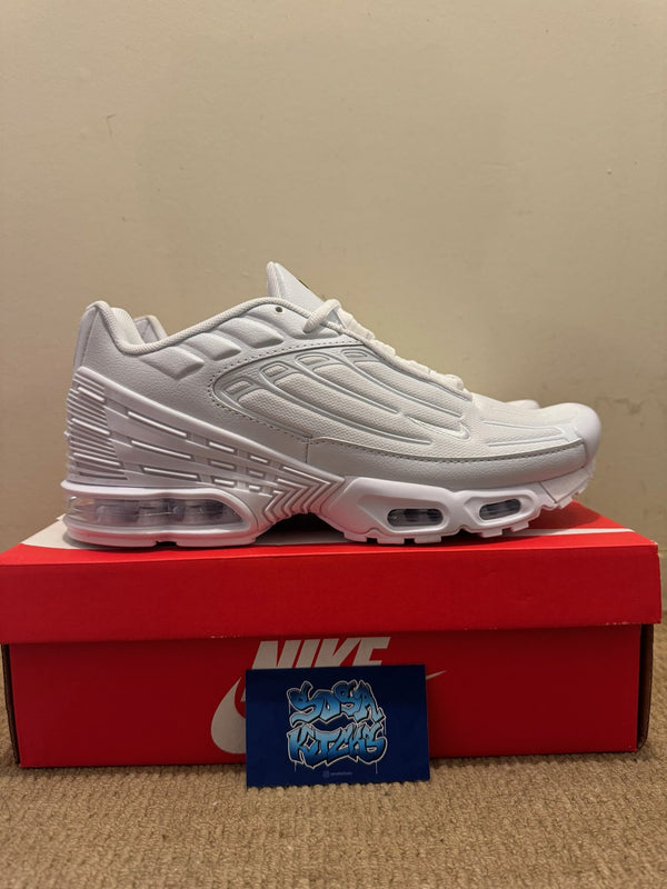 TN3- White
