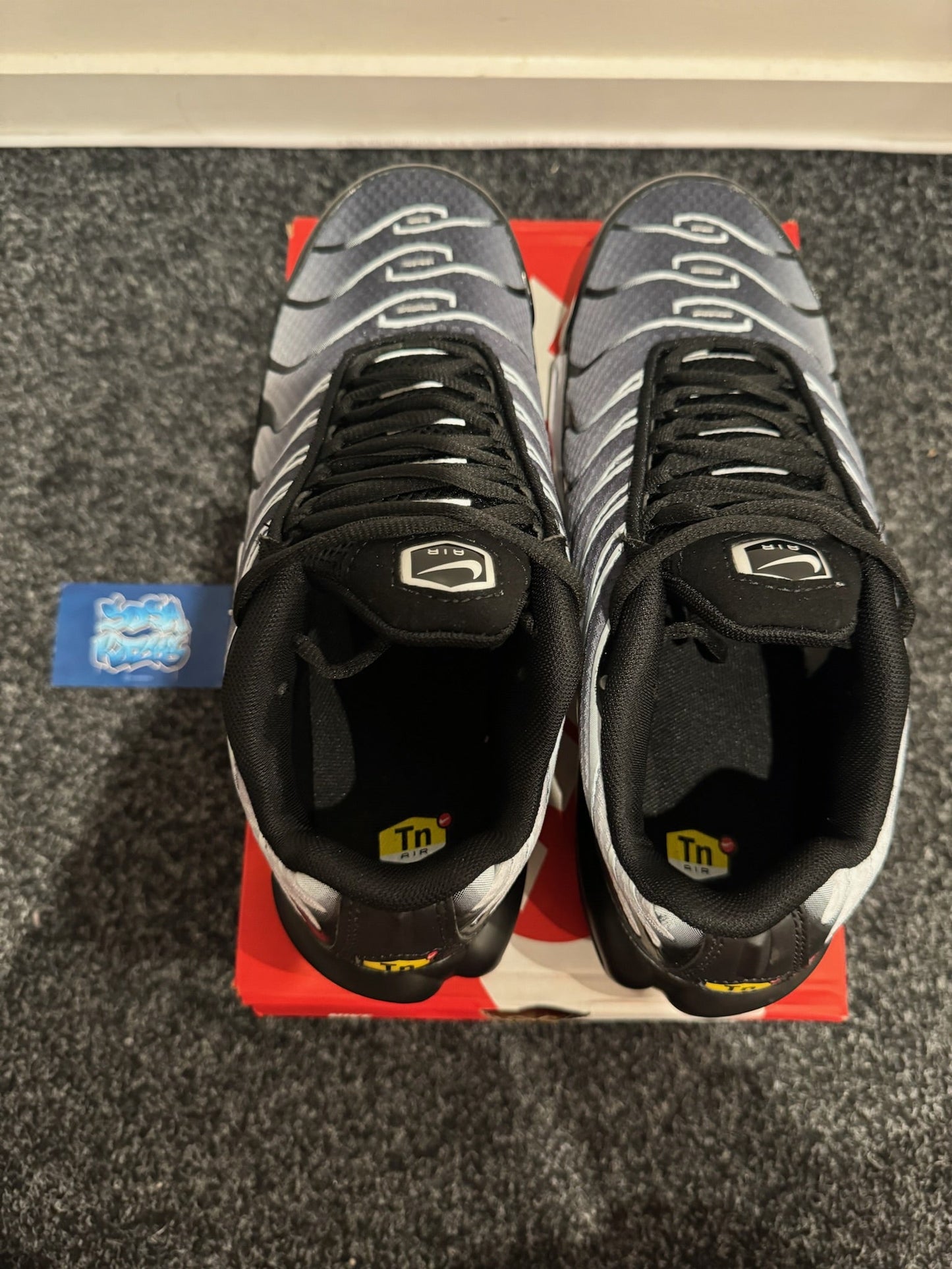TN - Black Grey