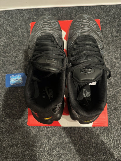 TN - Custom Black