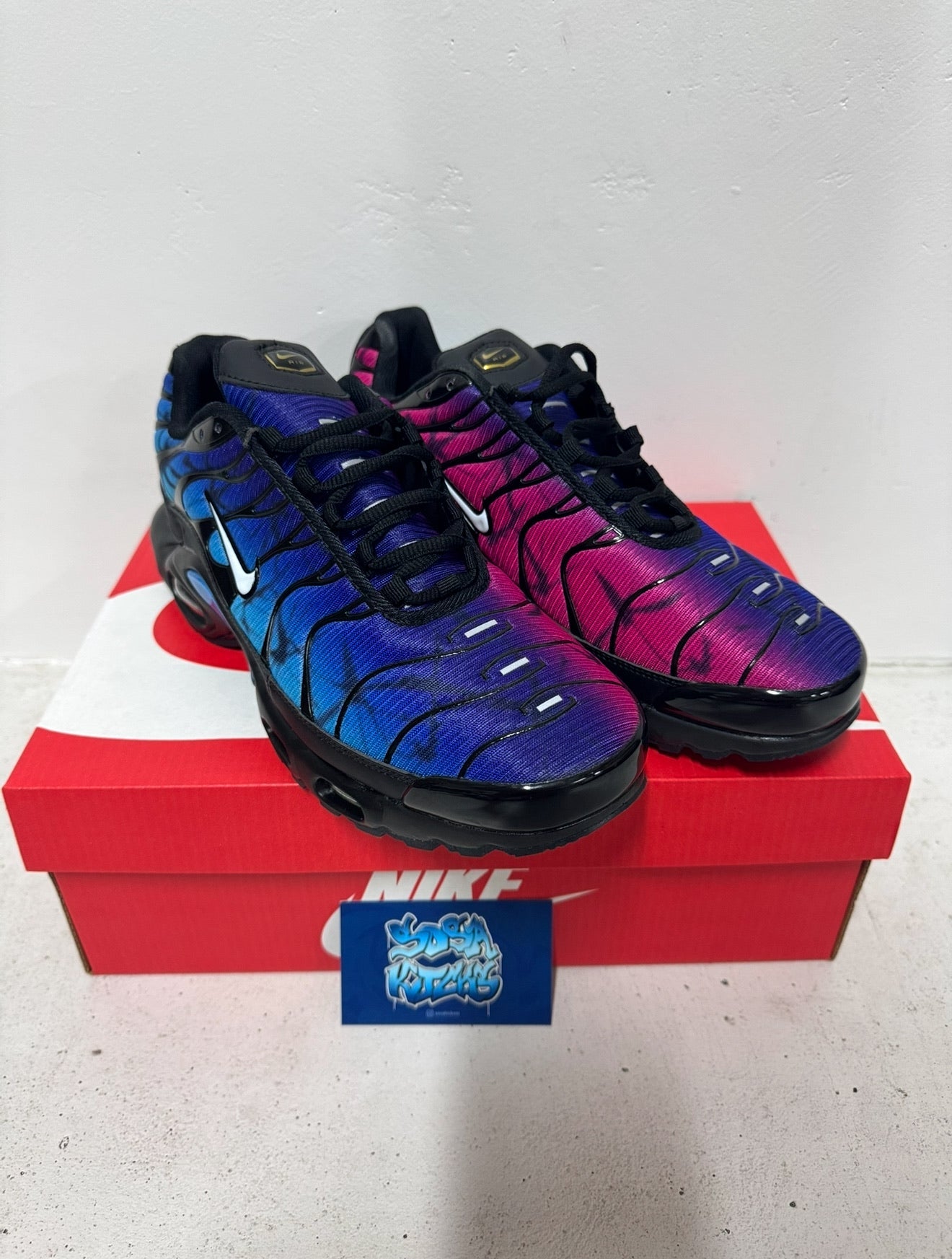 TN - Blue Red