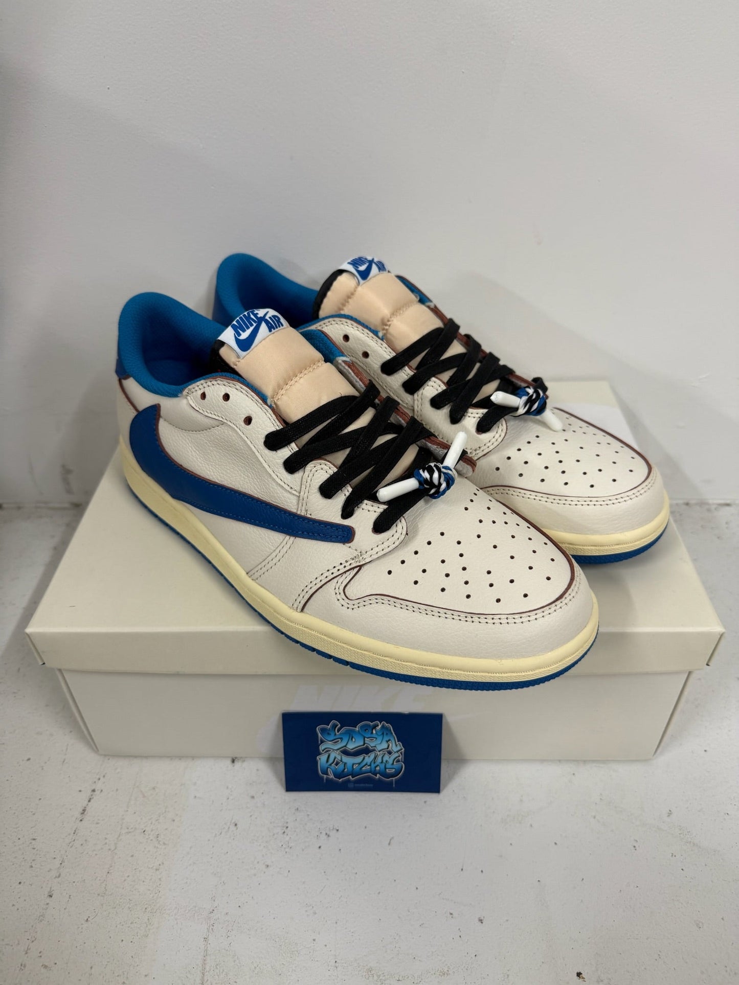 J1 Low x Travis Scott - Fragment 2.0