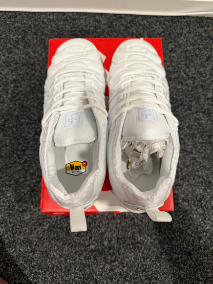 VM - White